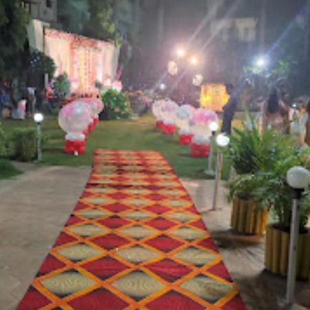 Hotel Blue Paradise Chandrapur Bagian luar foto