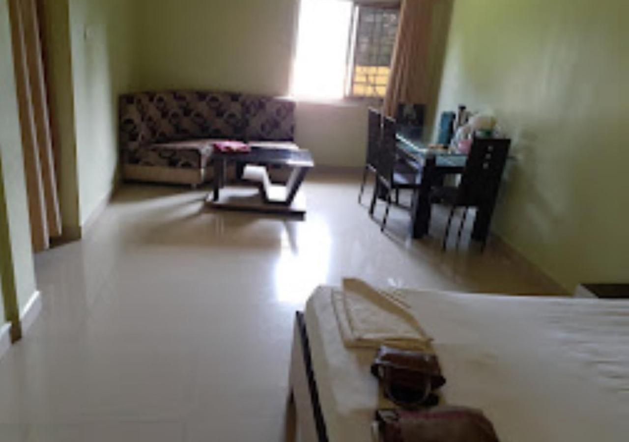 Hotel Blue Paradise Chandrapur Bagian luar foto